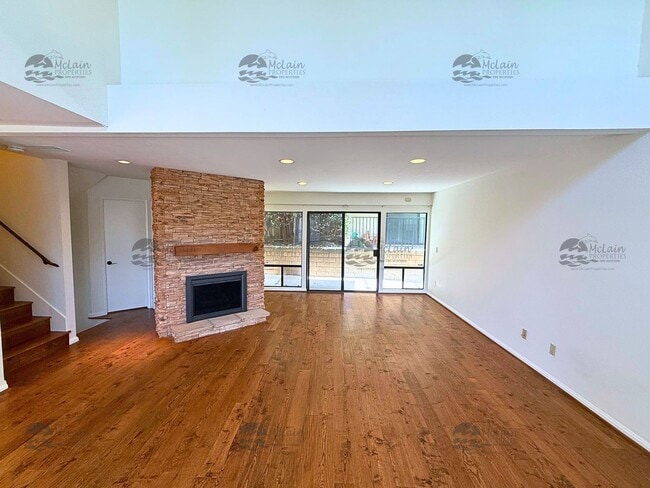 7302 Alicante Rd in Carlsbad, CA - Foto de edificio - Building Photo