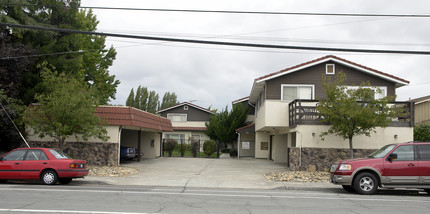 2255 Fairway Dr in San Leandro, CA - Building Photo - Building Photo