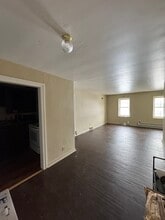 3289 S Main St, Unit #1 in Sandy Lake, PA - Foto de edificio - Building Photo