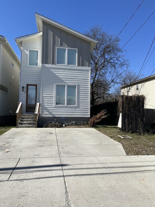 815 31st Ave N in Nashville, TN - Building Photo