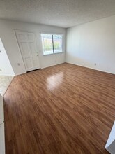 503 S Adams St in Glendale, CA - Foto de edificio - Building Photo