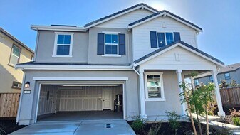 10295 Maribel Way in Elk Grove, CA - Building Photo