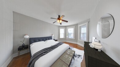 735 Parker St in Boston, MA - Foto de edificio - Building Photo