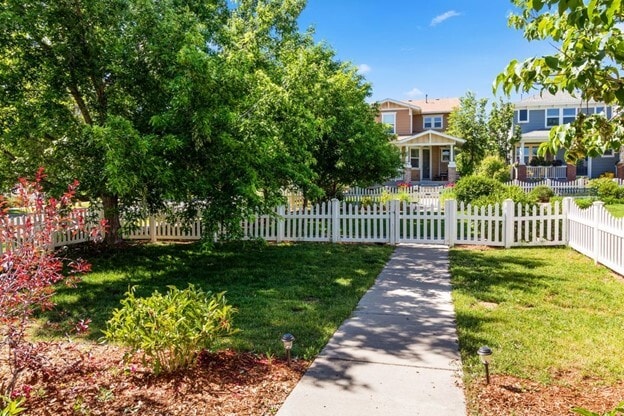 2716 Akron St in Denver, CO - Building Photo - Building Photo