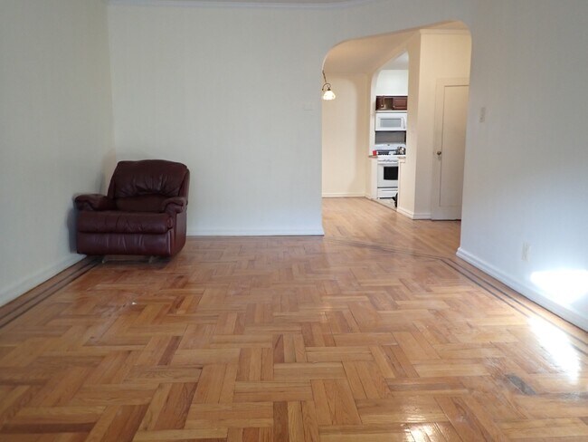 386 E 54th St in Brooklyn, NY - Building Photo - Building Photo