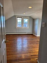 309 N Ridgeland Ave, Unit 2nd Floor in Elmhurst, IL - Building Photo - Building Photo