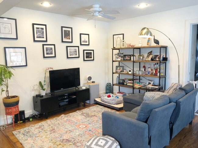 property at 3312 Greenbriar Dr