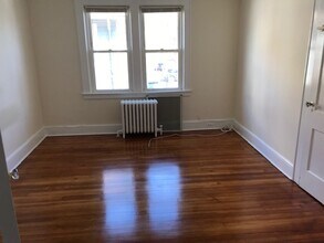 107 Lafayette St, Unit 2L in Stamford, CT - Building Photo - Building Photo