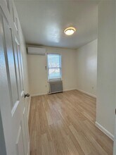 13-34 125th St in Queens, NY - Foto de edificio - Building Photo