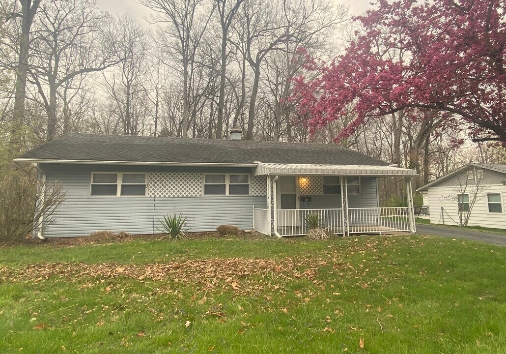 1412 Bellwood Dr in Loveland, OH - Foto de edificio