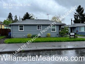 689 Catterlin Ave. NE in Salem, OR - Building Photo
