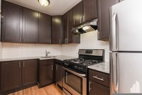 667 W Cornelia Ave, Unit #111 in Chicago, IL - Building Photo - Building Photo