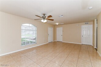 3931 20th St W in Lehigh Acres, FL - Building Photo - Building Photo