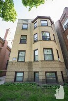 2133 W Giddings St, Unit 3C in Chicago, IL - Building Photo