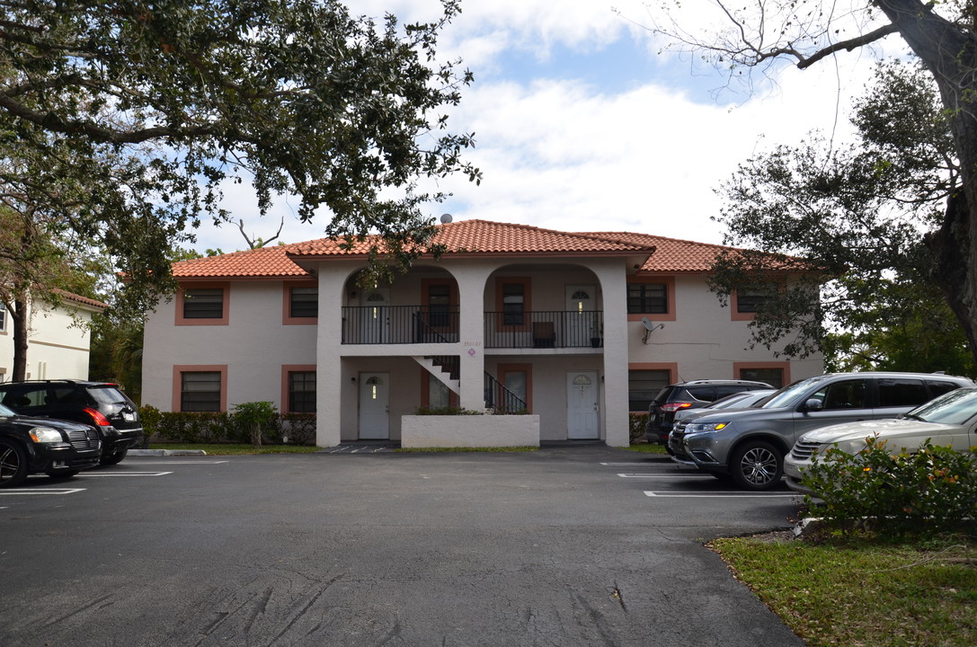 3501 NW 114th Ln in Coral Springs, FL - Building Photo