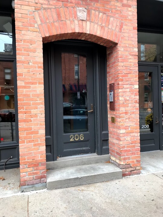 206 S Ashley St in Ann Arbor, MI - Building Photo