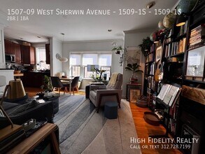 1507 W Sherwin Ave in Chicago, IL - Building Photo - Building Photo