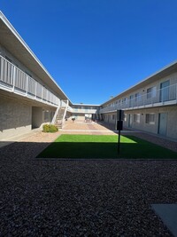 Chandll Apartments in Las Vegas, NV - Building Photo - Building Photo