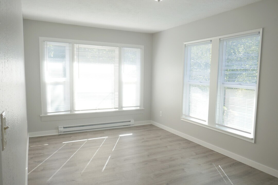 1756 Franklin Ave in Astoria, OR - Building Photo