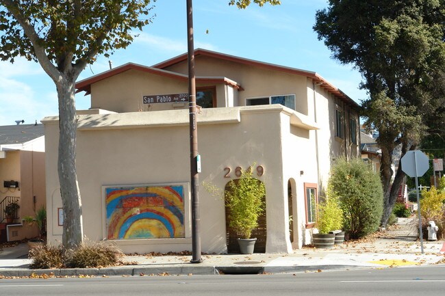 2649 San Pablo Ave