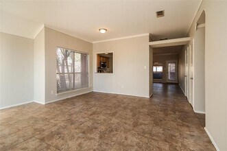 212 Susan Way in Red Oak, TX - Building Photo - Building Photo