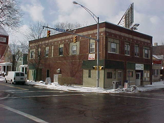 627 S Clinton Ave in Rochester, NY - Foto de edificio