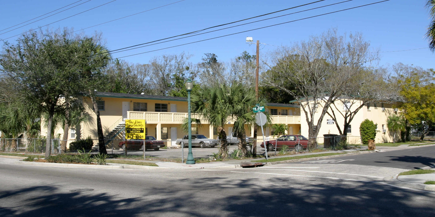 St. Monica Residence in Sarasota, FL - Building Photo