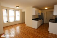 4657 N Malden St, Unit M06B in Chicago, IL - Building Photo - Building Photo