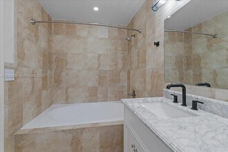 3737 Alcantara Ave in Doral, FL - Building Photo - Building Photo