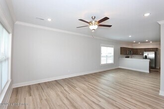 1182 Park-Land Trl in Jeffersonville, IN - Building Photo - Building Photo