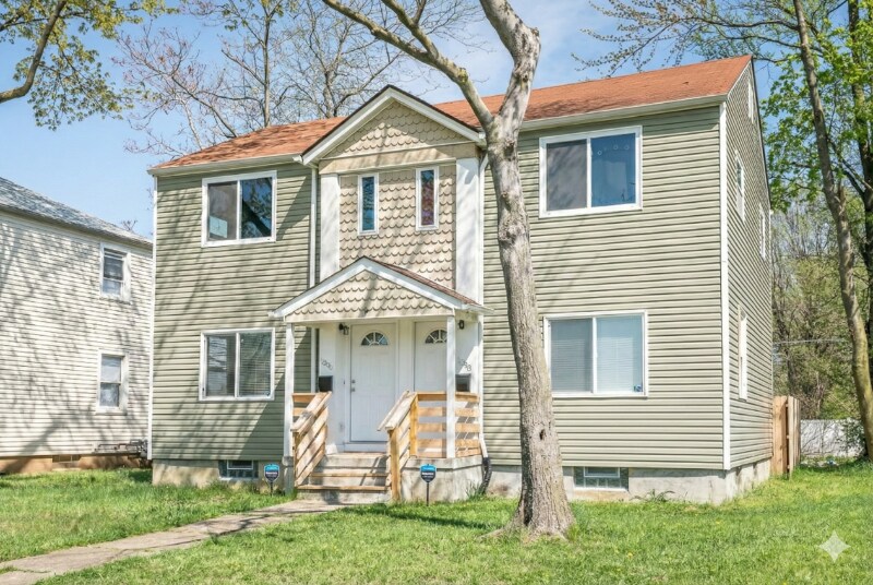 1096 E 22nd Ave in Columbus, OH - Building Photo