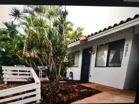 591 Kumulani Dr in Kihei, HI - Building Photo