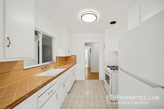 1306 Havenhurst Dr in West Hollywood, CA - Building Photo - Building Photo