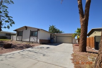 2800 Alcoa Ave in Las Vegas, NV - Building Photo - Building Photo