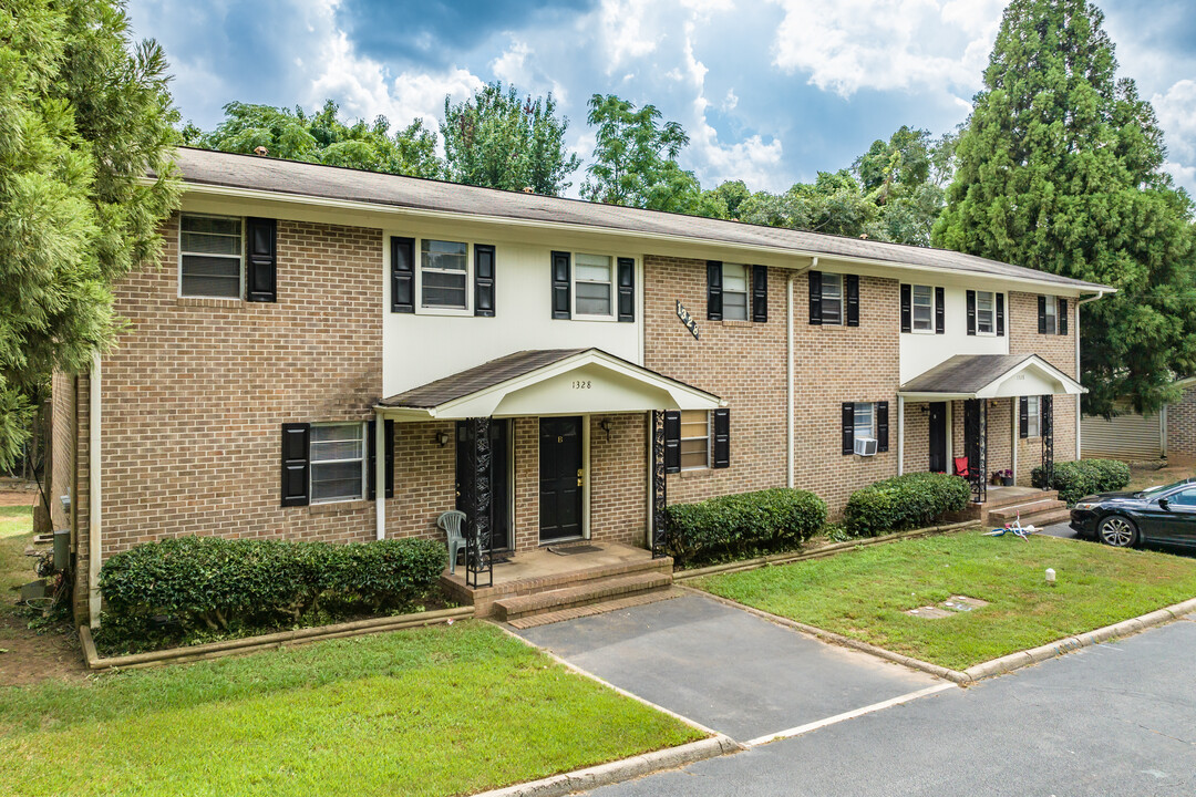 North Pointe Apartments in Griffin, GA - Building Photo