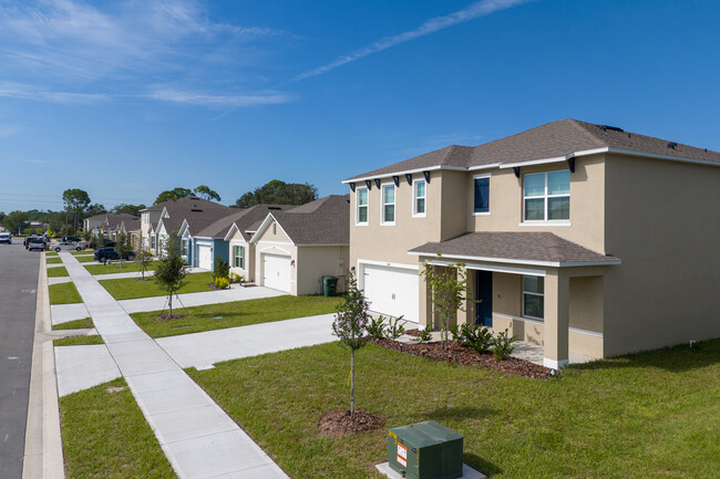 Champions Quarters in Daytona Beach, FL - Building Photo - Building Photo