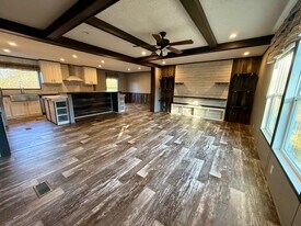 1209 Pleasant Hill Church Rd in Boaz, AL - Building Photo