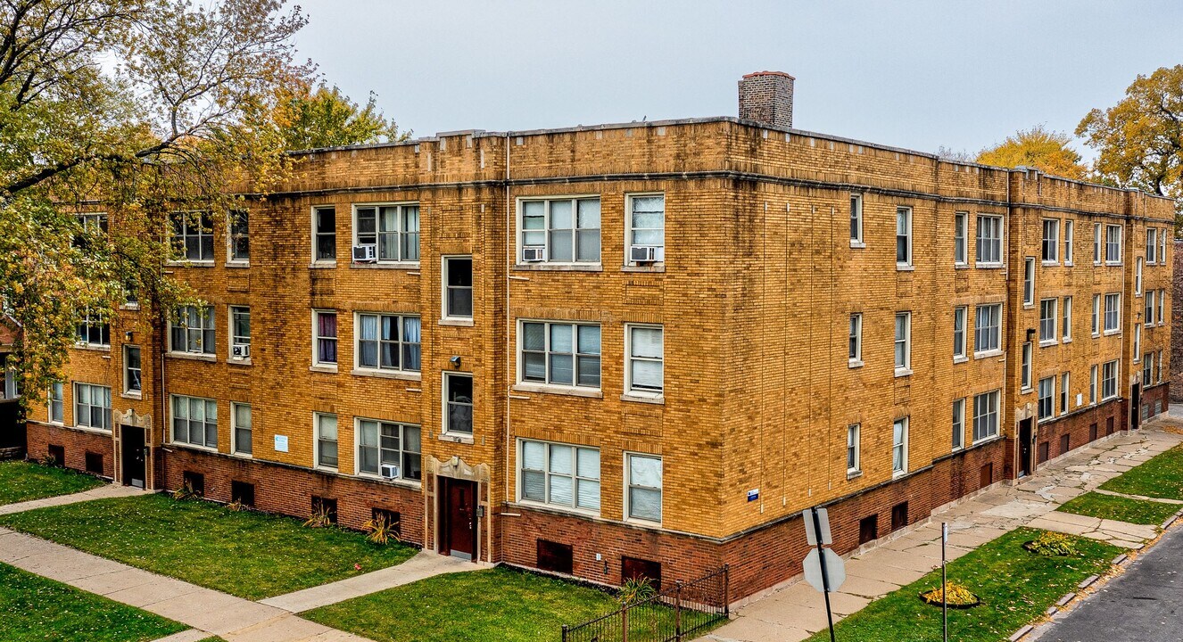 72nd/ Michigan in Chicago, IL - Building Photo