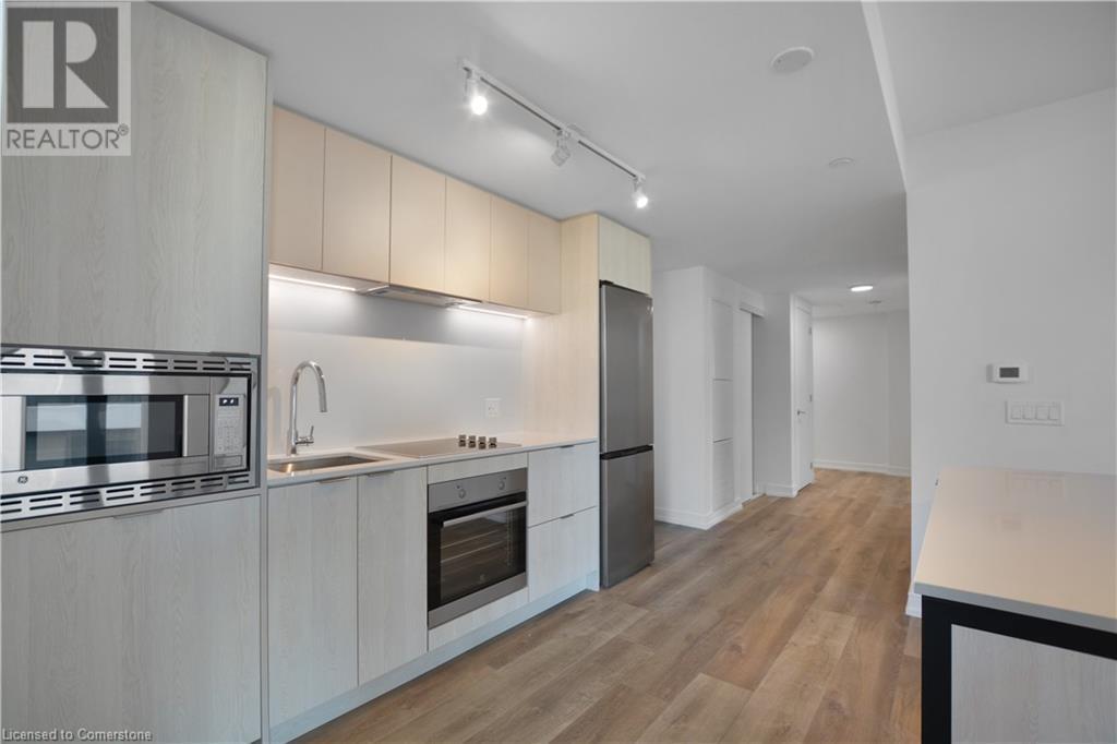 1 Jarvis St in Hamilton, ON - Building Photo