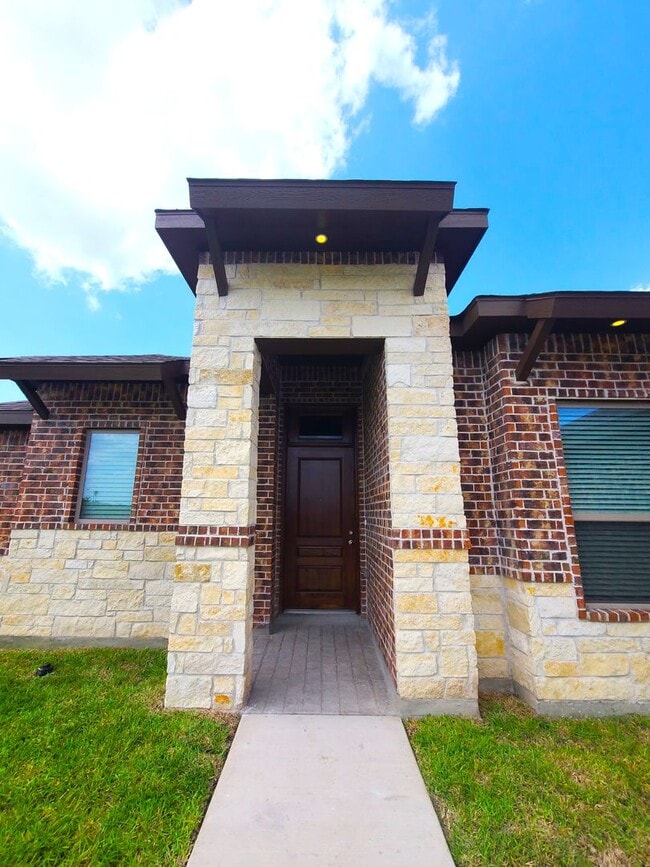 3810 Bea Ave in Harlingen, TX - Building Photo - Building Photo