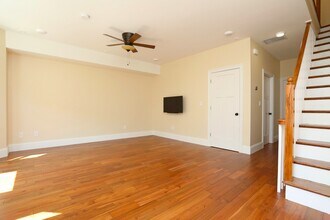 23 Caldwell St in Boston, MA - Foto de edificio - Building Photo