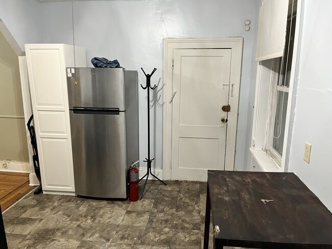 77 Calyer St, Unit #3