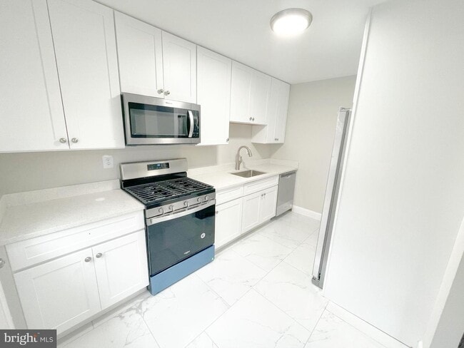 610 Suffolk Ave in Capitol Heights, MD - Building Photo - Building Photo