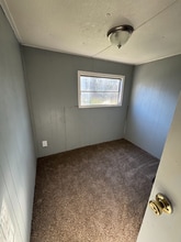 100 Hidden Valley Dr in Batesville, AR - Foto de edificio - Building Photo