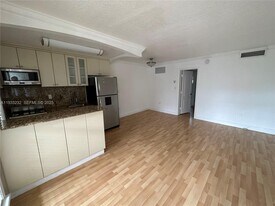 3245 Virginia St in Miami, FL - Building Photo