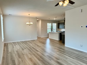 810 Mineral Wells Ln in College Station, TX - Building Photo - Building Photo