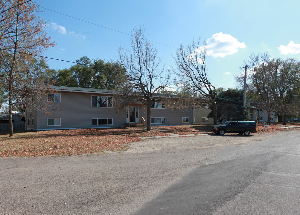 921-935 Pearl St in Prescott, WI - Building Photo