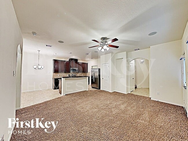 17006 Amarose Dr in Houston, TX - Foto de edificio - Building Photo