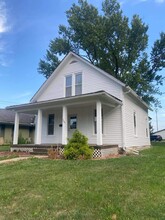 509 W Calhoun St, Unit 509 in Macomb, IL - Foto de edificio - Building Photo