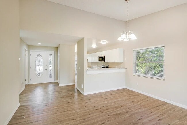 1604 Cobbler Dr in Lutz, FL - Building Photo - Building Photo